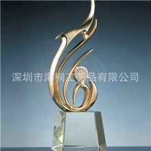 专业供应链家地产奖杯金属工艺品电镀金属奖杯批发