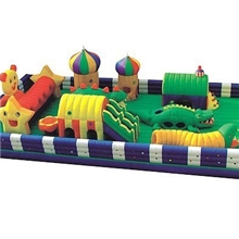 PVC夹网布大型户外陆地游乐设备