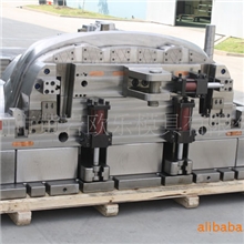 欧乐精工塑料模具，供应汽车配件模具汽车前大灯、尾灯塑料模具