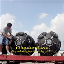 青岛鲁祥专业设计船用气囊船舶靠球，护舷方案橡胶护舷