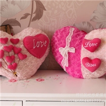 心形爱心立体情侣抱枕靠垫婚庆用品厂价批发直销