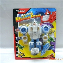 塑料益智礼品玩具变形机器人，变形汽车