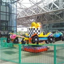 供应家庭型弹跳类带彩灯可乘坐24人户外游乐设备狂车飞舞