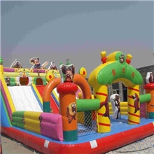 厂家直销便宜出售充气玩具欢迎多多选购