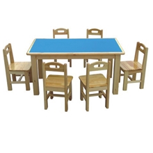 厂家直销新款幼儿园辅助用品，幼儿园桌木质桌椅原木桌