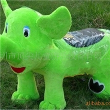 大人带小孩一起坐的遥控儿童游乐电瓶车儿童电池车毛绒电瓶车