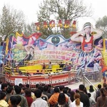 迪斯科转盘游乐设备，2013新款，惊险、刺激，郑州强力游乐设备