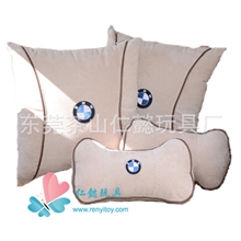 东莞毛绒玩具厂来图来样定制加工毛绒抱枕汽车抱枕卡通抱枕