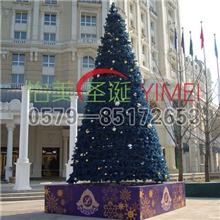 供应圣诞装饰工程，户外圣诞树，广场装饰二
