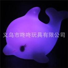 超可爱小夜灯小鲸鱼七彩小夜灯发光玩具led灯厂家直销