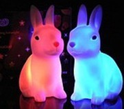 七彩玉兔小夜灯七彩玉兔子灯七彩情侣兔子小夜灯（单个）