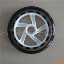 供应优质环保溜冰鞋70*24PU水果轮（图）