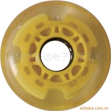 供应优质环保70*24旱冰鞋PU闪光轮