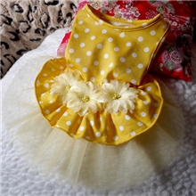 厂家直销，宠物衣服批发，宠物用品，黄色波点宠物裙子有小花款