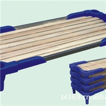 厂家直销幼儿园幼儿床塑料儿童床塑料木板床幼儿园设备