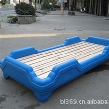 厂家直销儿童床幼儿园幼儿床塑料床幼儿园专用车木板床