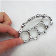 2013骨头手扣/创意拳扣/铁拳头/铁四指/指虎/铁拳环/节节高手扣