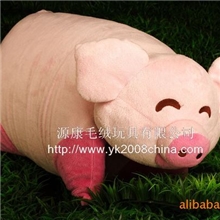 猪猪侠靠垫,麦兜猪靠枕,创新毛绒抱枕批发