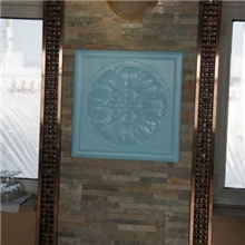 背景墙组合板（聚氨酯仿实木莲花形装饰板）工艺品展示图