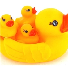 大小黄鸭洗澡鸭网袋鸭戏水玩具一家四口母子鸭儿童洗澡玩具浮水