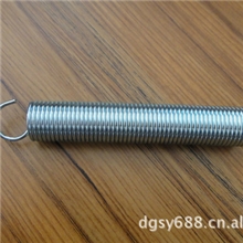 1.5弹簧钢线拉伸弹簧，表面电蓝锌拉力弹簧。