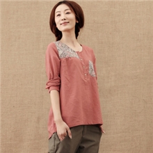 茵曼2013秋装新款文艺棉麻T恤圆领中长款碎花拼接女T恤衬衫上衣