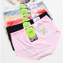 爆款2046淘宝热卖一片式无痕内裤性感美臀大版冰丝女士中腰批发