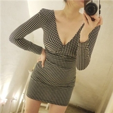 2013秋冬新款品牌女装韩版女士打底裙修身黑格子长袖连衣裙1311