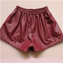 秋装新款韩国孙芸芸明星同款加大码PU皮松紧腰短皮裤三分短裤