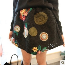 2013秋冬民族风圆圈花朵手摇刺绣彩色毛呢短裙半身裙蓬蓬裙女装