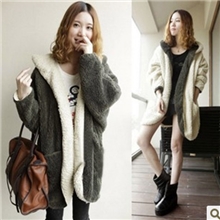 厂家直销特价双面穿连帽羊羔绒蝙蝠款加厚保暖毛绒绒大衣外套