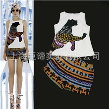 2013高端大牌走秀短袖上衣短裤两件套装动物印花个性时尚休闲套装