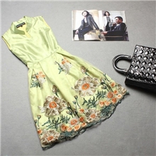 香港直运重工绣花限量版礼服裙连衣裙清仓不退货