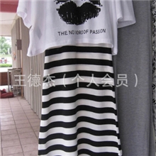 批发供应短款罩衣罩衫唇印图案罩衣T恤短袖