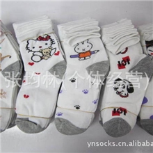 批发供应卡通女袜厂家直销白色卡通女袜弯板白色卡通