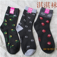 厂家直销男女款袜子/多款正品袜子/库存袜子批发