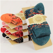 快适靴下新款女式羊毛袜粗针复古名族风女袜加厚保暖袜子批发