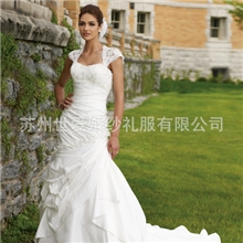 2012新款蕾丝婚纱大拖尾toyxalat欧洲婚纱礼服110226