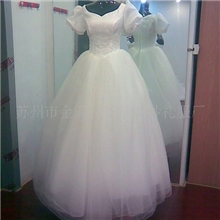 大量供应带袖子的婚纱,公主款,质优