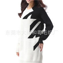 2013秋装新款韩版宽松圆领个性爱心针织衫女装毛衣批发