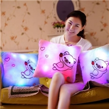 批发可爱七彩小熊发光抱枕个性创意送女友实用生日礼物女生特别