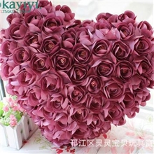 爱情侣立体玫瑰爱心创意毛绒靠枕午睡枕结婚生日礼物女生毛绒玩