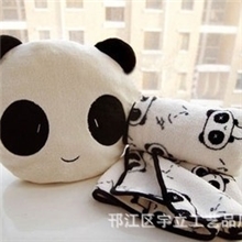 特价！熊猫空调被抱枕被子两用靠垫空调毯珊瑚绒毛毯子午睡毯两用