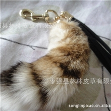 稀有小尾巴毛毛挂件车钥匙挂件毛绒包链挂件包挂件包包