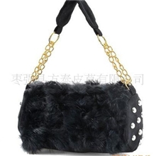 供应皮毛女包女包圆筒包獭兔毛多色