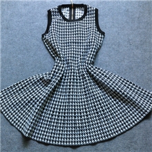 2013秋冬新款女装欧美高端气质千鸟格条纹背心针织连衣裙女