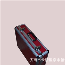 供应各种优质铝合金箱样式多种，可定做