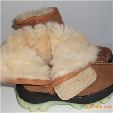 厂家供应批发羊毛一体雪地靴羊毛靴子真皮童鞋羊毛童靴