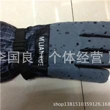 厂家直销2013最新男式时尚保暖手套13-D防水