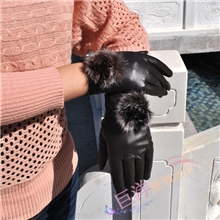 Z311纯正一等皮U女款貂球皮手套特价批发厂家直销现货供应